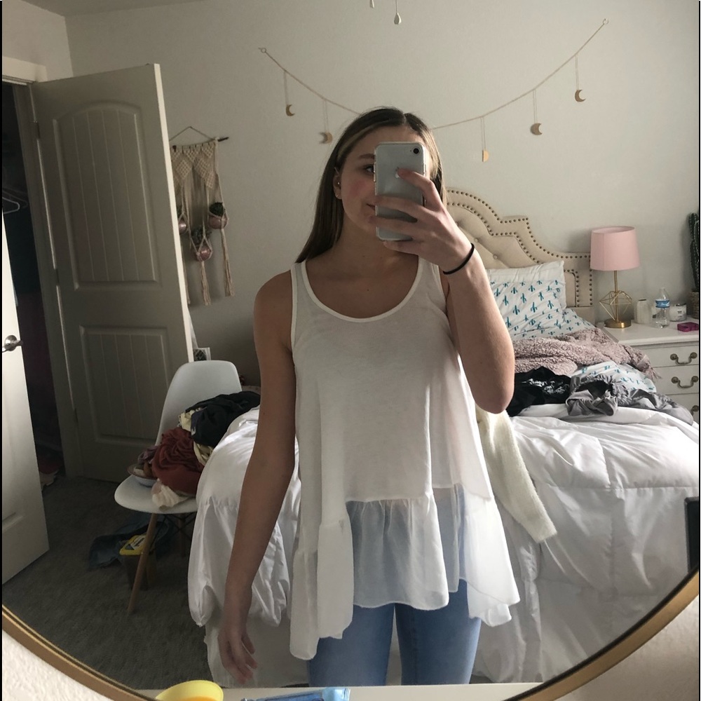 ⚡️flowy white tank